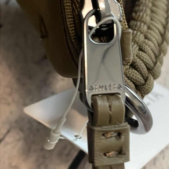 ATHLETA Revive Zip Pouch - Picture 8 of 11